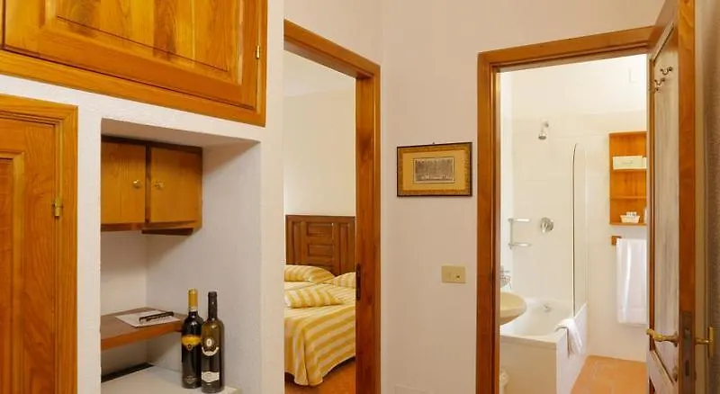 Casa Radda Hotel Bagnaia  4*, Bagnaia (Siena) Itália